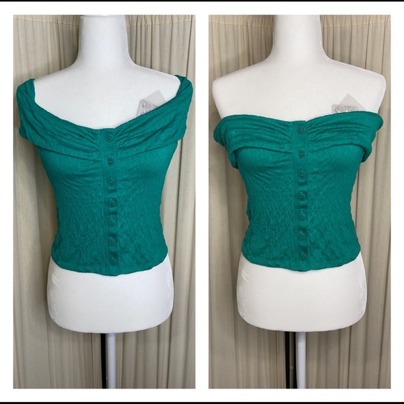 NWT- FREE PEOPLE GREEN SCRUNCHED COLD SHOULDER TOP - Picture 1 of 11